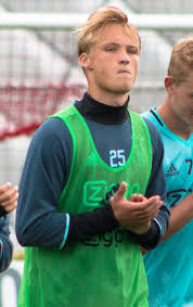 kasper-dolberg-16.jpeg