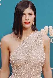 alexandra-daddario-409.jpeg