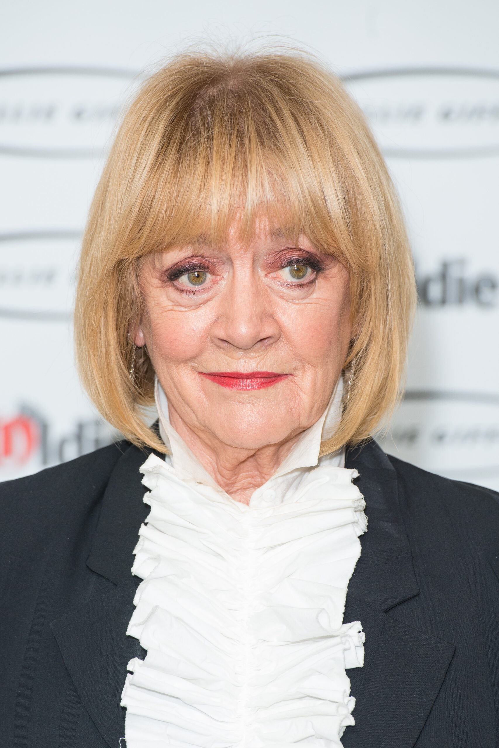 amanda-barrie-61.jpeg