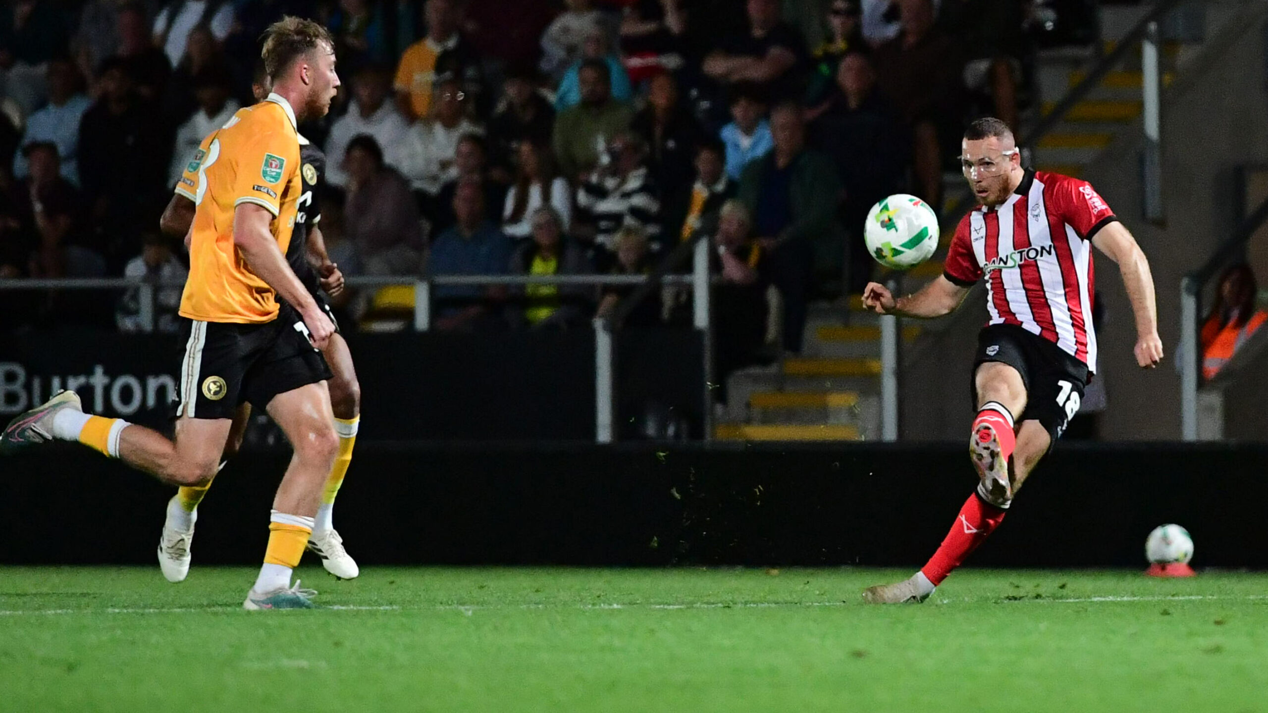burton-vs-lincoln-city-70.jpeg