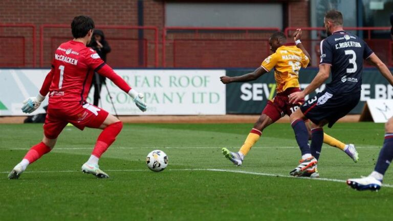 dundee-vs-motherwell-35.jpeg