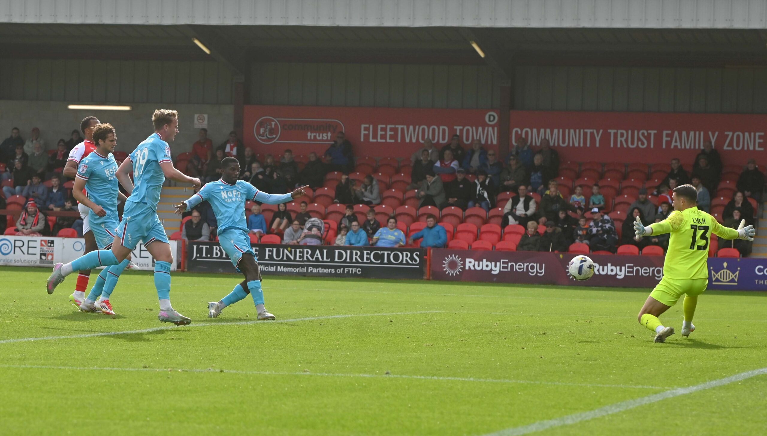 fleetwood-vs-walsall-90.jpeg