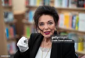 joan-collins-230.jpeg