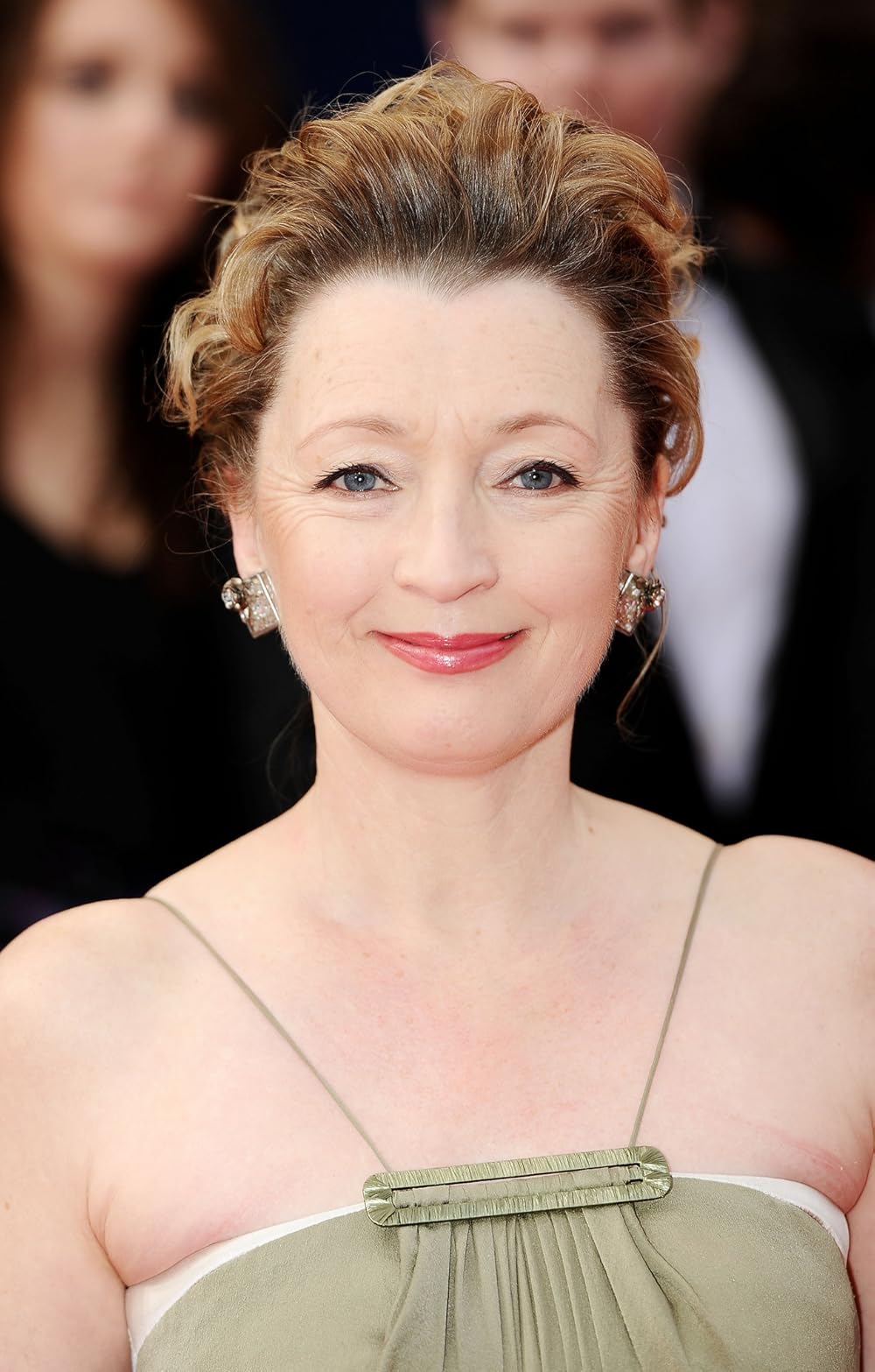 lesley-manville-251.jpeg