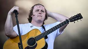 lewis-capaldi-75.jpeg