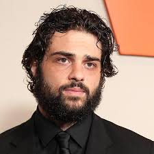noah-centineo-159.jpeg