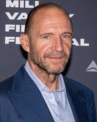 ralph-fiennes-236.jpeg