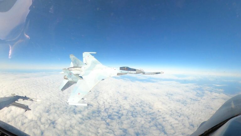 russian-fighter-jets-alaska-7.jpeg