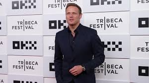 sam-heughan-98.jpeg