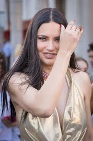 adriana-lima-4.jpeg