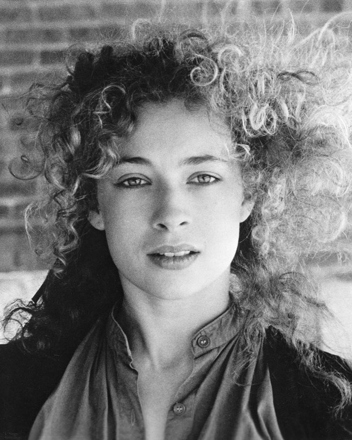 alex-kingston-25.jpeg