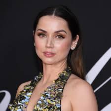 ana-de-armas-221.jpeg