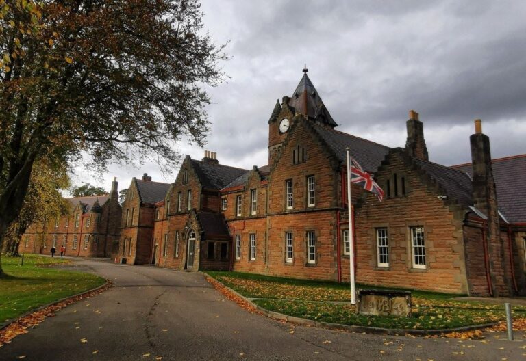 asylum-seekers-cameron-barracks-82.jpeg