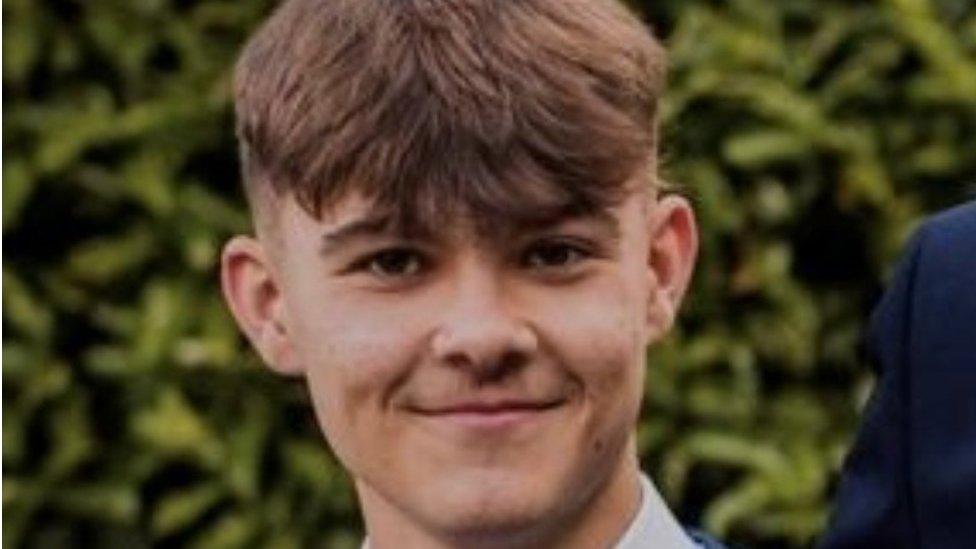 charlie-cosser-128.jpeg