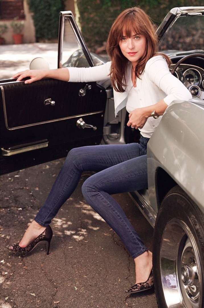 dakota-johnson-119.jpeg