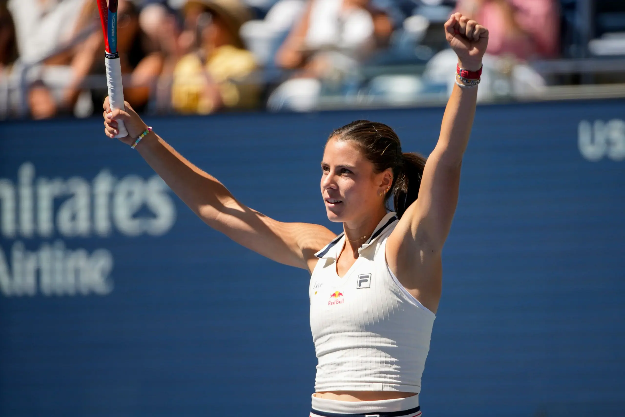 emma-navarro-86.webp