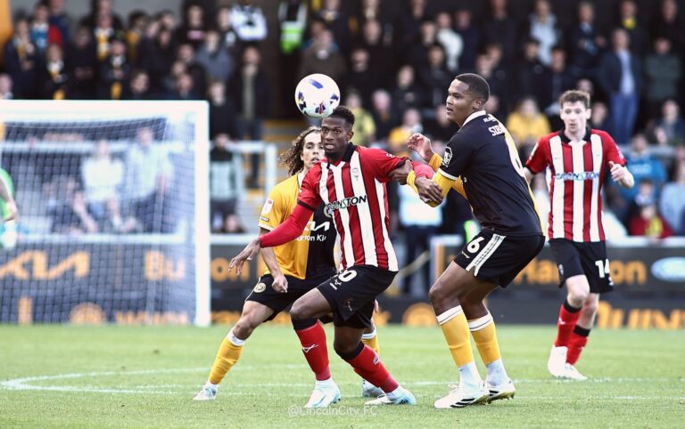 lincoln-city-vs-stevenage-24.jpeg
