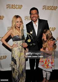 lionel-richie-208.jpeg
