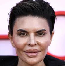 lisa-rinna-136.jpeg