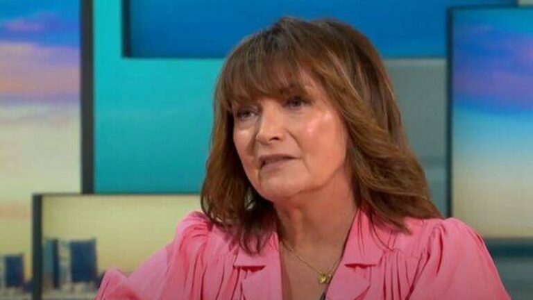 lorraine-kelly-220.jpeg