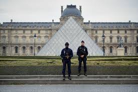 louvre-robbers-113.jpeg