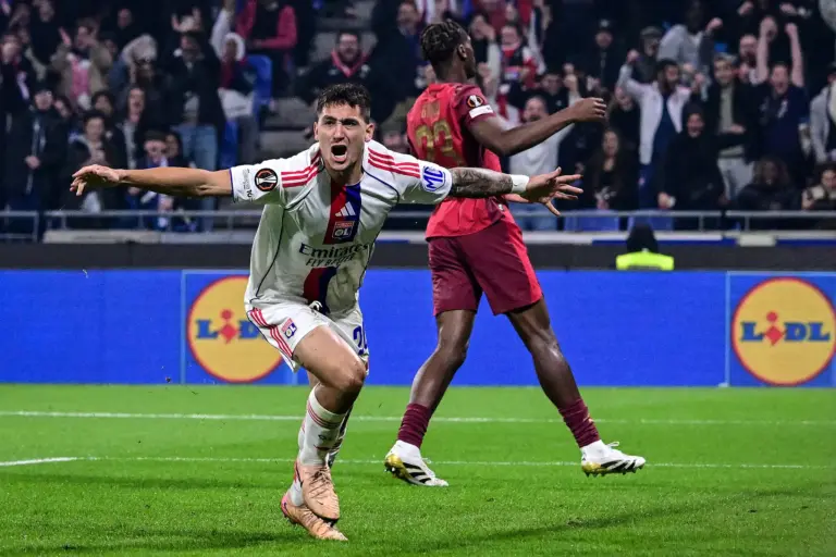 lyon-vs-rb-salzburg-142.webp