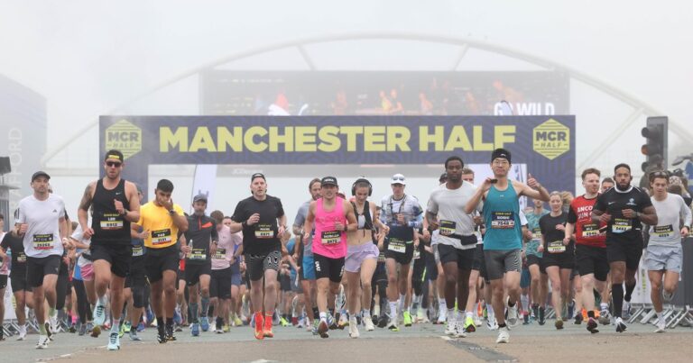 manchester-half-marathon-53.jpeg