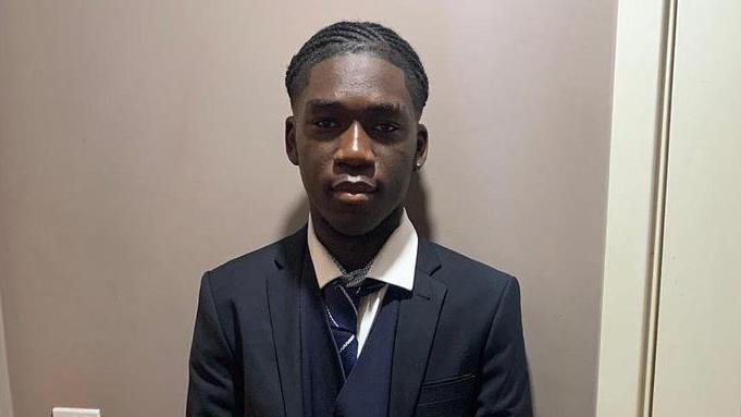 marcus-fakana-3.jpeg