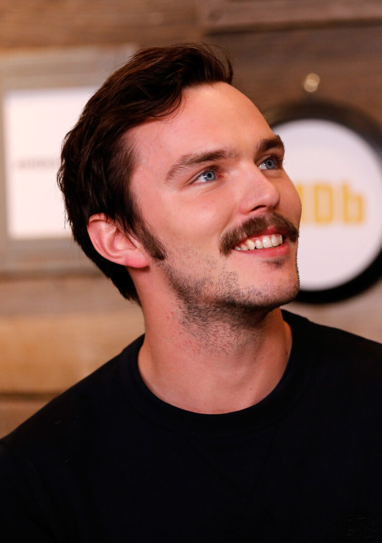nicholas-hoult-246.jpeg