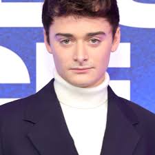 noah-schnapp-289.jpeg