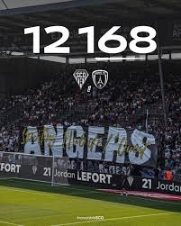 paris-fc-168.jpeg
