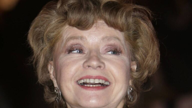 prunella-scales-0.jpeg