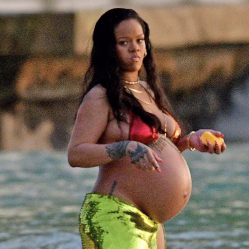 rihanna-299.png