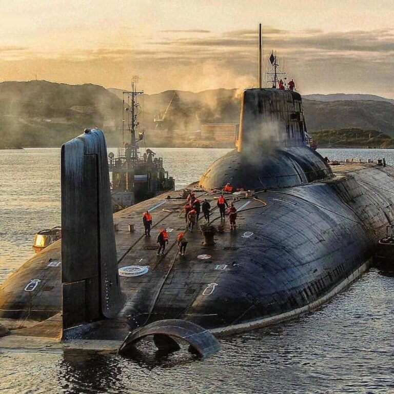 russian-submarines-17.jpeg