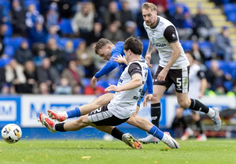 st-johnstone-vs-ayr-62.webp