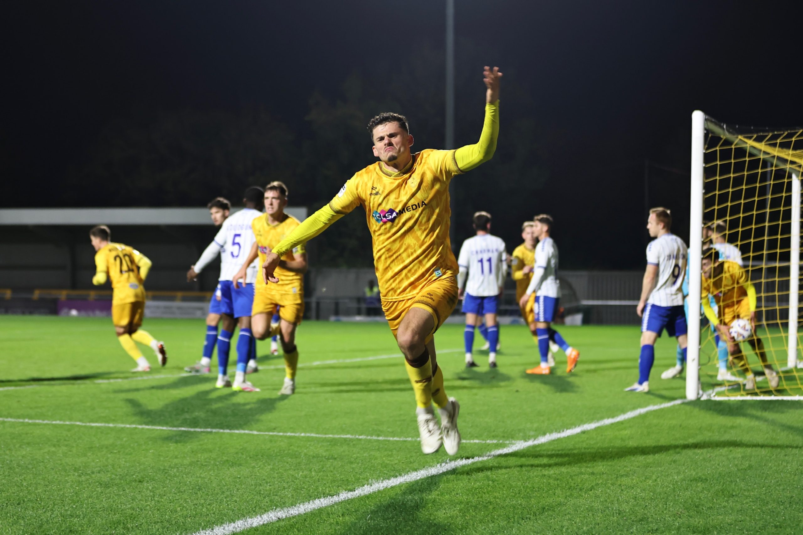 sutton-united-vs-hartlepool-182.jpeg