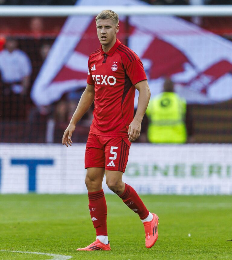 aberdeen-fc-32.jpeg