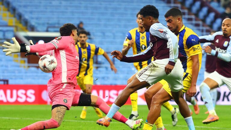 aston-villa-vs-m-tel-aviv-5.jpeg