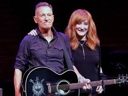 bruce-springsteen-wife-243.jpeg