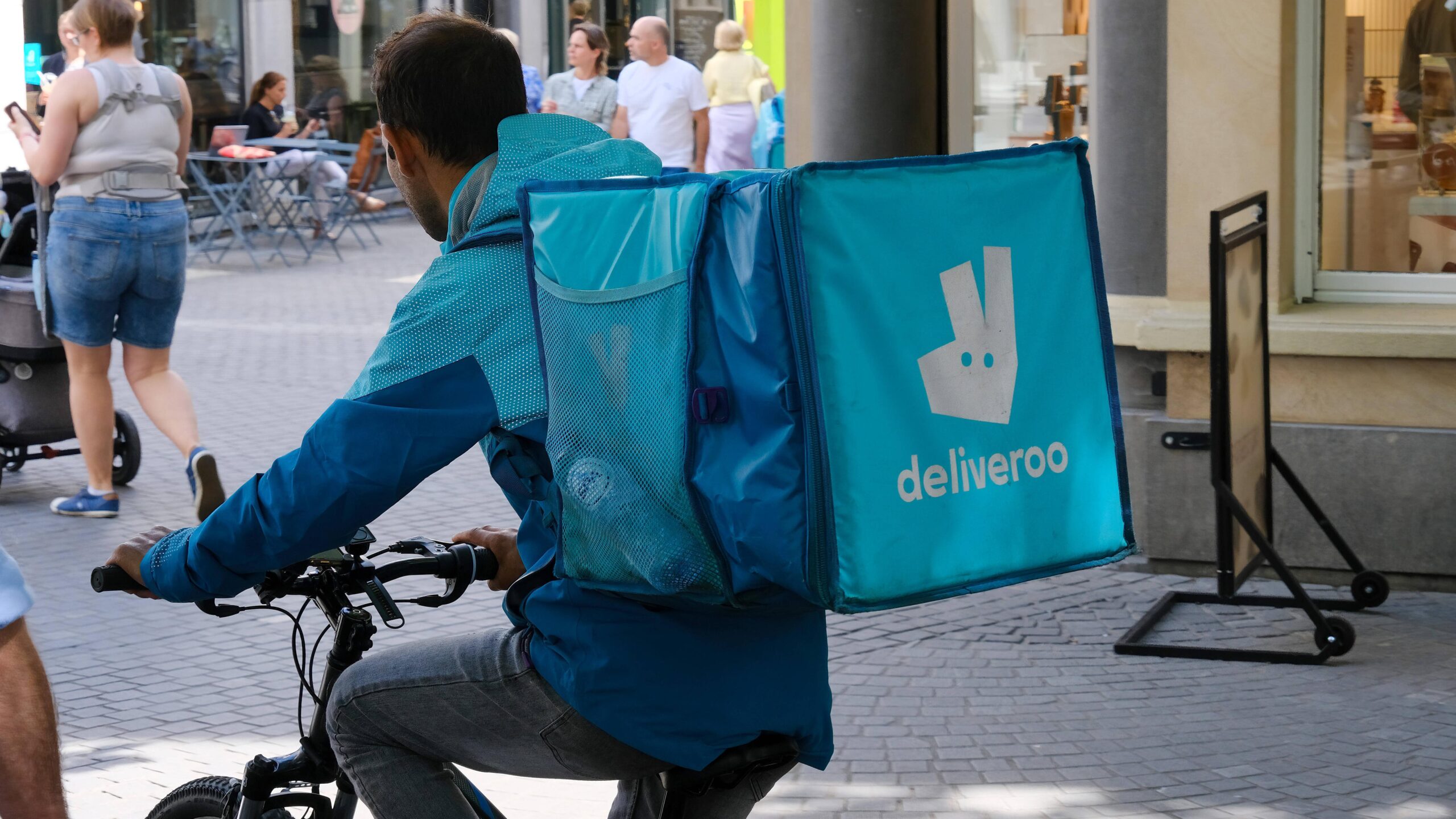 deliveroo-230.jpeg