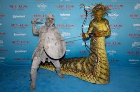 heidi-klum-halloween-costumes-27.jpeg