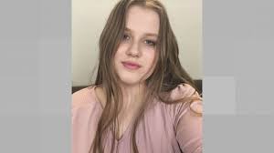 julia-wandelt-36.jpeg
