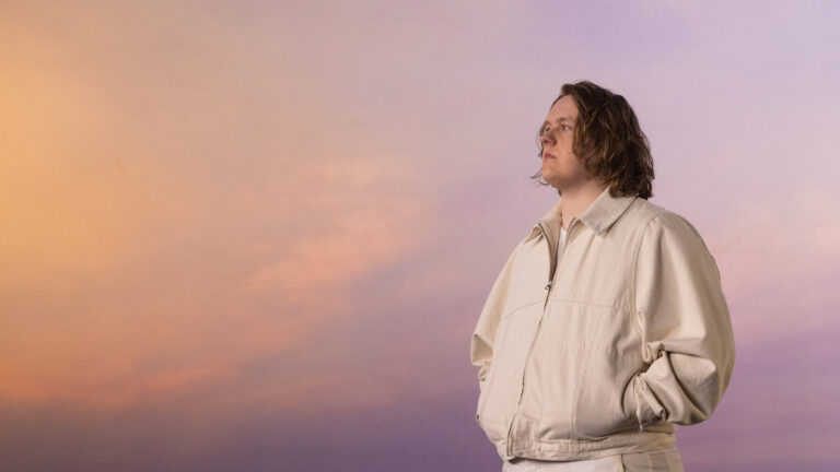 lewis-capaldi-239.jpeg