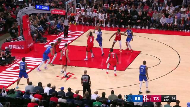 rockets-vs-mavericks-73.jpeg