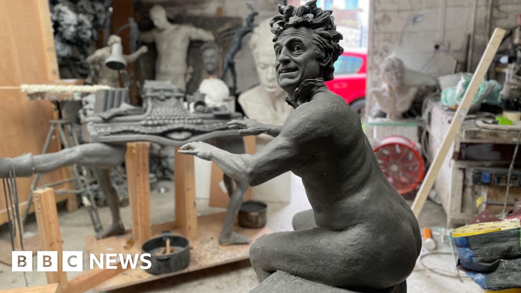 terry-jones-statue-168.jpeg