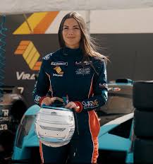 laura-villars-92.jpeg