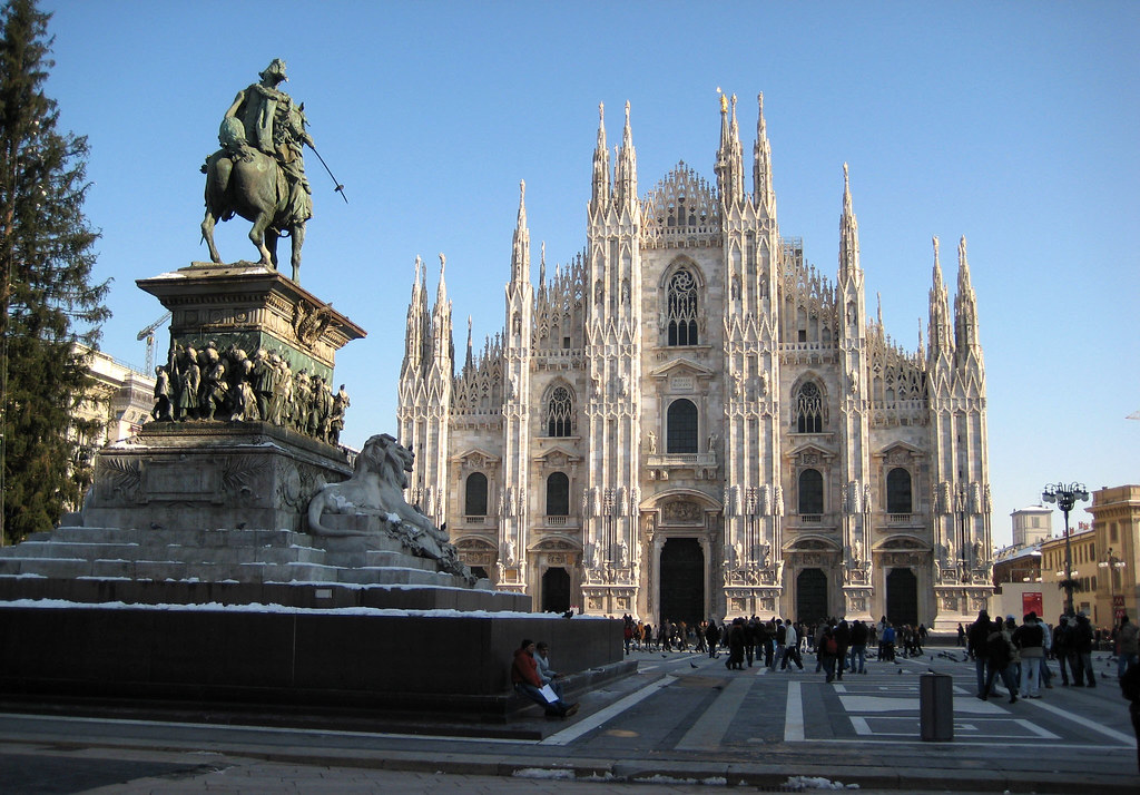 milan-lucic-140.jpeg