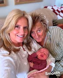 penny-lancaster-116.jpeg