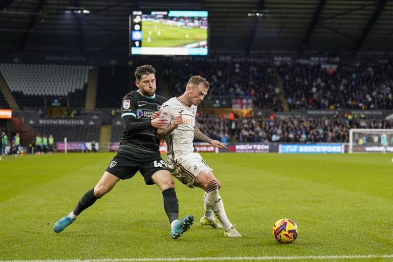 swansea-vs-portsmouth-20.jpeg