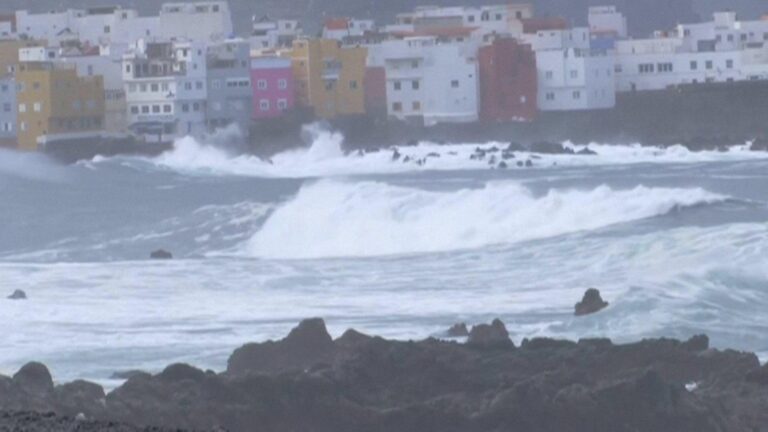 tenerife-tidal-surge-10.jpeg